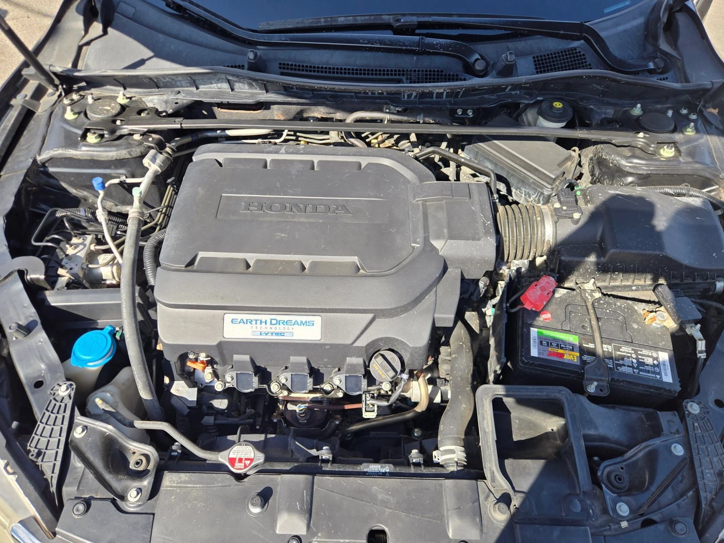 Used 2015 Honda Accord Touring image 29