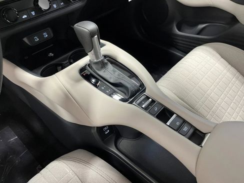 New 2026 Honda HR-V LX image 15