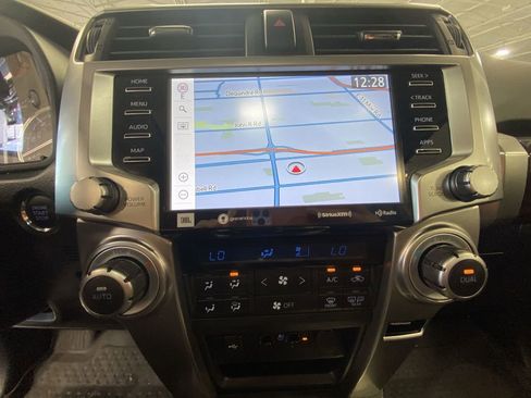 Used 2022 Toyota 4Runner Limited AWD/4WD image 19