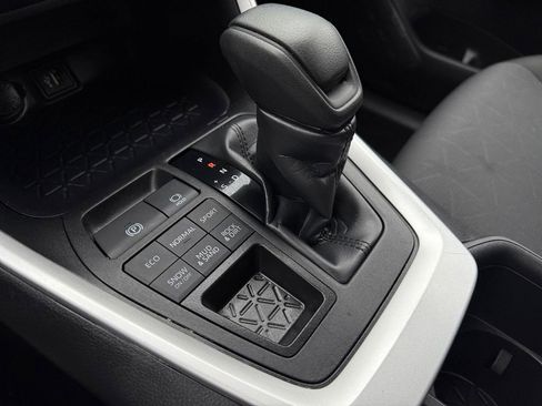 Certified 2025 Toyota RAV4 XLE image 35