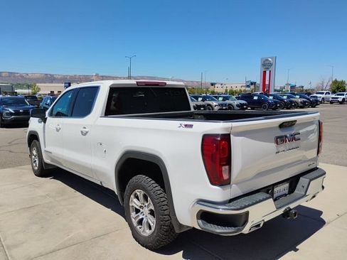 Used 2023 GMC Sierra 1500 SLE w/ X31 Off-Road Package AWD/4WD image 7