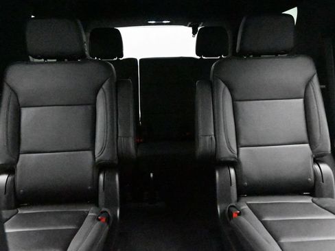 Used 2022 Chevrolet Tahoe LT w/ Luxury Package AWD/4WD image 20