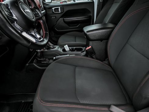 Used 2021 Jeep Wrangler Unlimited Rubicon image 14