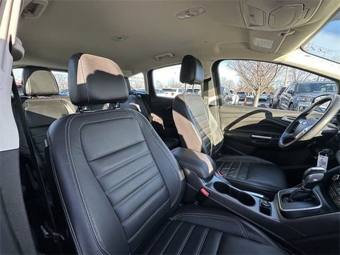 Certified 2017 Ford C-MAX Energi SE w/ Equipment Group 402A image 33