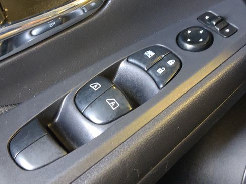 Used 2024 Nissan Kicks SV FWD image 27