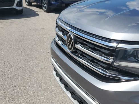 Certified 2023 Volkswagen Atlas SE FWD image 11