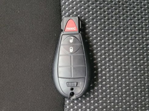 Used 2019 Jeep Cherokee Latitude w/ Popular Appearance Group FWD image 32