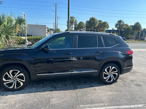 Used 2022 Volkswagen Atlas SEL AWD/4WD image 18