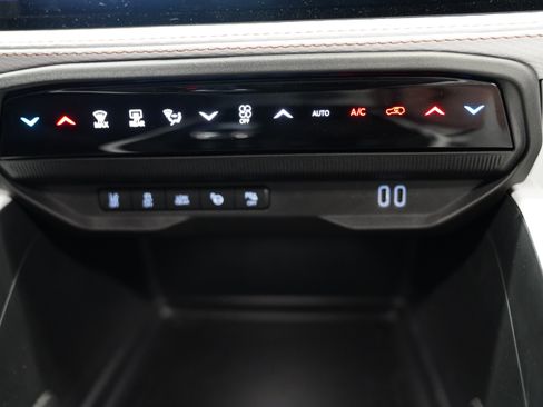 New 2026 Jeep Cherokee Overland w/ Advanced Pro Tech Group AWD/4WD image 30