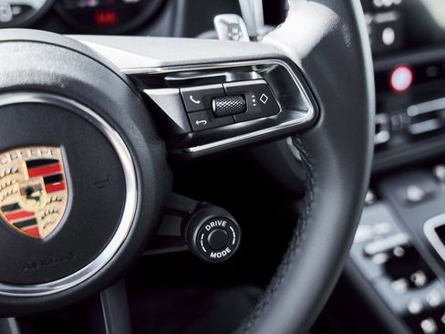 Used 2025 Porsche Macan GTS AWD/4WD image 60