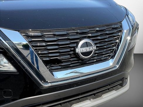 Used 2023 Nissan Rogue SV AWD/4WD image 30