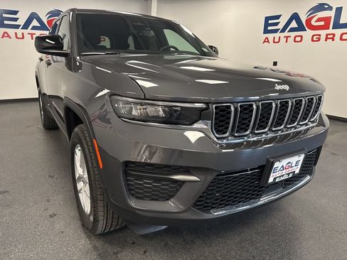 New 2026 Jeep Grand Cherokee Laredo AWD/4WD image 2