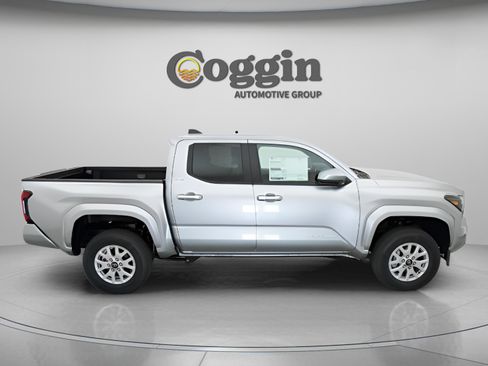 New 2026 Toyota Tacoma SR5 AWD/4WD image 26