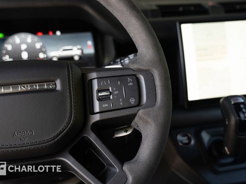 Used 2023 Land Rover Defender 110 V8 image 22