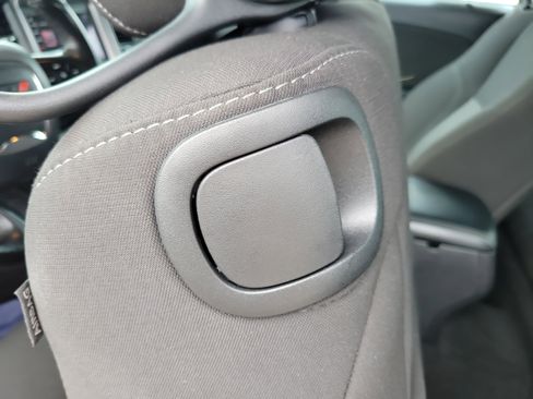 Used 2023 Dodge Challenger SXT w/ Blacktop Package image 15