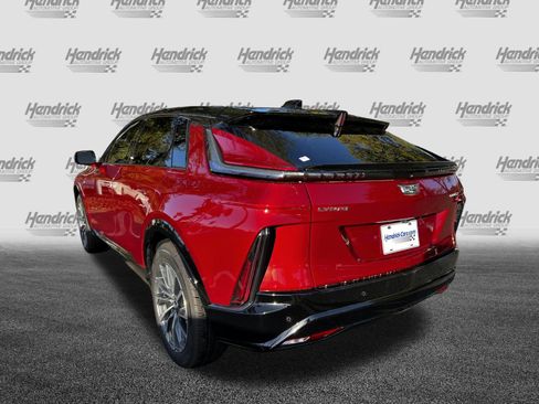 Used 2025 Cadillac Lyriq Sport image 7