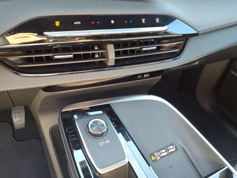 Used 2026 Buick Enclave Preferred FWD image 32