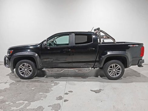 Used 2022 Chevrolet Colorado W/T w/ Custom Special Edition AWD/4WD image 4