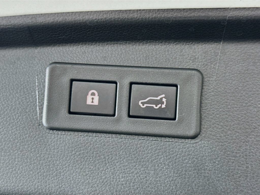 Used 2022 Subaru Outback Wilderness AWD/4WD image 31