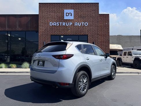 Used 2017 MAZDA CX-5 Touring FWD image 9