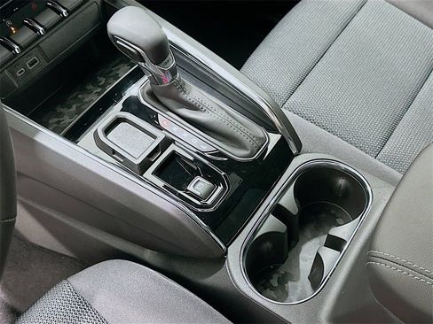 New 2026 GMC Canyon Elevation w/ Convenience Package image 17