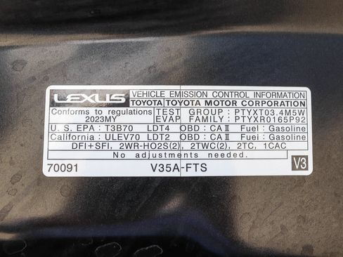 Used 2023 Lexus LX 600 4WD w/ Appearance Package image 32