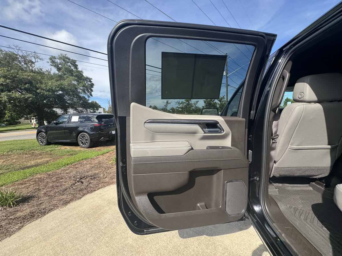 Used 2026 Chevrolet Silverado 1500 LTZ AWD/4WD image 26