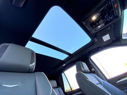 New 2026 Cadillac Escalade Luxury image 34