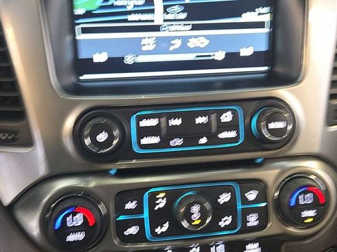 Used 2018 Chevrolet Tahoe LT image 19