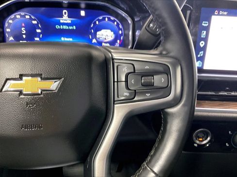 Used 2023 Chevrolet Silverado 1500 LT AWD/4WD image 20