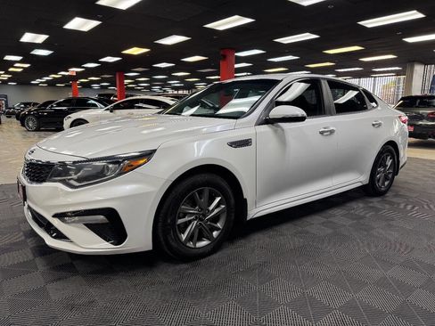Used 2019 Kia Optima LX image 7