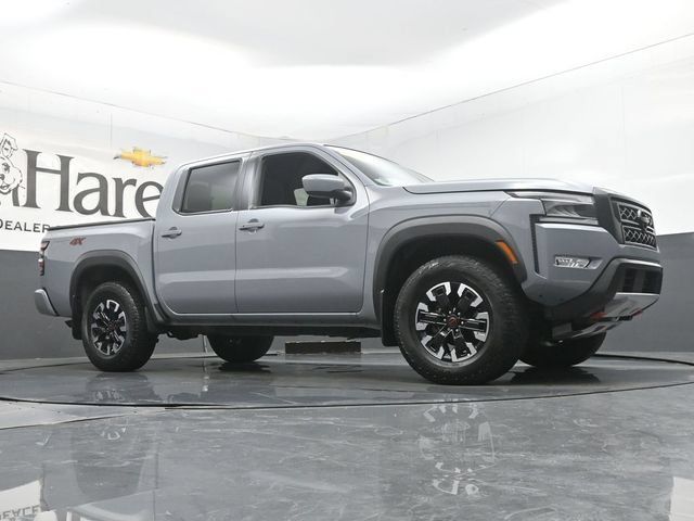 Used 2024 Nissan Frontier PRO-4X w/ Technology Package AWD/4WD image 2