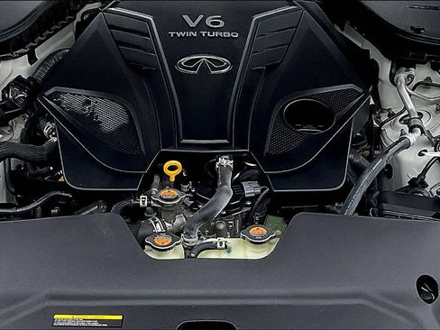 Certified 2022 INFINITI Q50 Red Sport 400 w/ Carbon Fiber Package AWD/4WD image 29