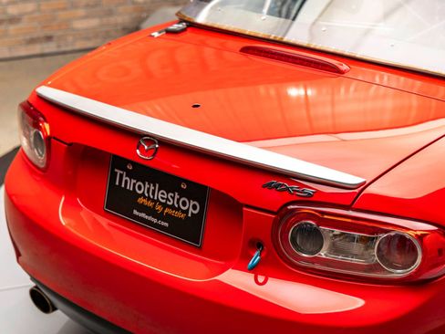 Used 2006 MAZDA MX-5 Miata Sport w/ Suspension Pkg image 23