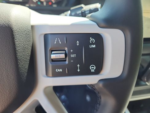 New 2025 Land Rover Defender 110 S image 18