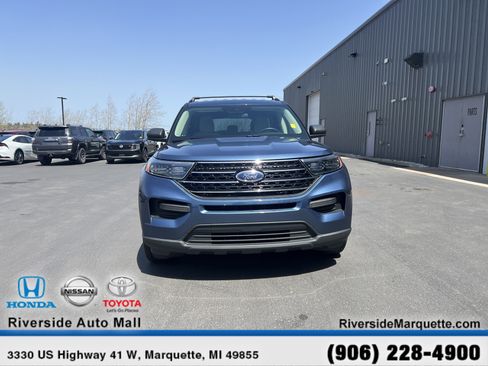 Used 2020 Ford Explorer XLT w/ Class III Trailer Tow Package AWD/4WD image 2