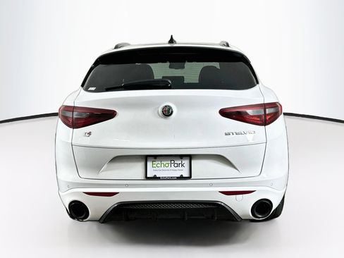 Used 2023 Alfa Romeo Stelvio Veloce AWD/4WD image 7