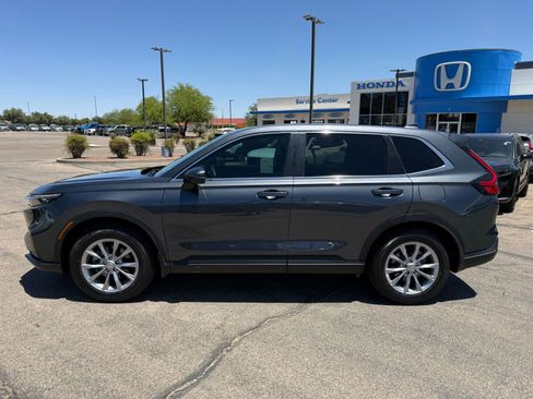 Used 2025 Honda CR-V EX image 10