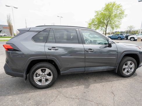 Used 2025 Toyota RAV4 XLE w/ Convenience Package image 4