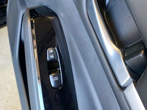 Used 2025 Nissan Altima 2.5 SR w/ SR Premium Package FWD image 14