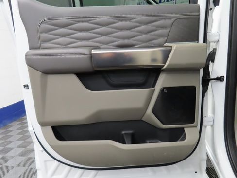 Used 2025 Ford F450 Platinum w/ Platinum Plus Package image 54