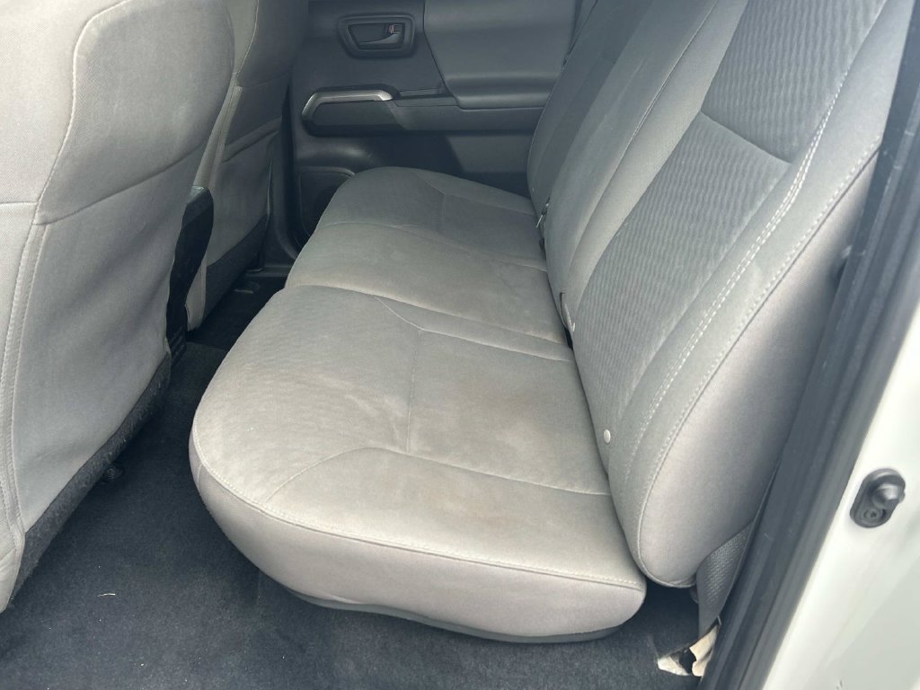 Used 2020 Toyota Tacoma SR5 RWD image 12