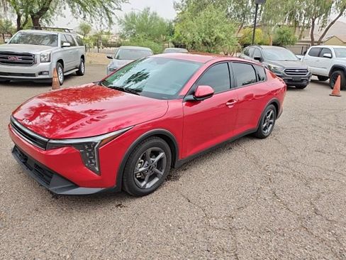 Used 2025 Kia K4 FWD image 7