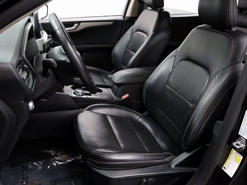 Used 2020 Ford Escape SEL image 9