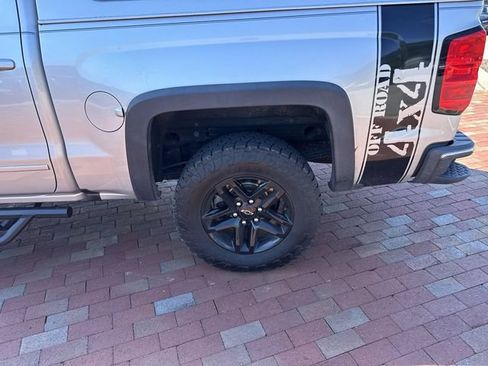 Used 2017 Chevrolet Silverado 1500 LT w/ All Star Edition AWD/4WD image 6