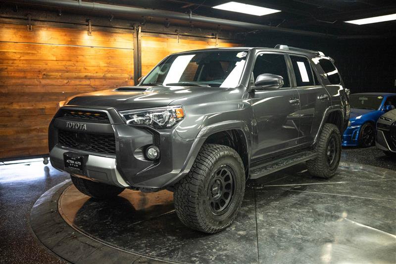 Used 2020 Toyota 4Runner TRD Off-Road AWD/4WD image 2