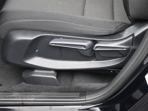 Used 2023 Honda CR-V LX image 26