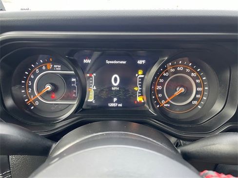 Used 2024 Jeep Gladiator Rubicon w/ Safety Group image 18