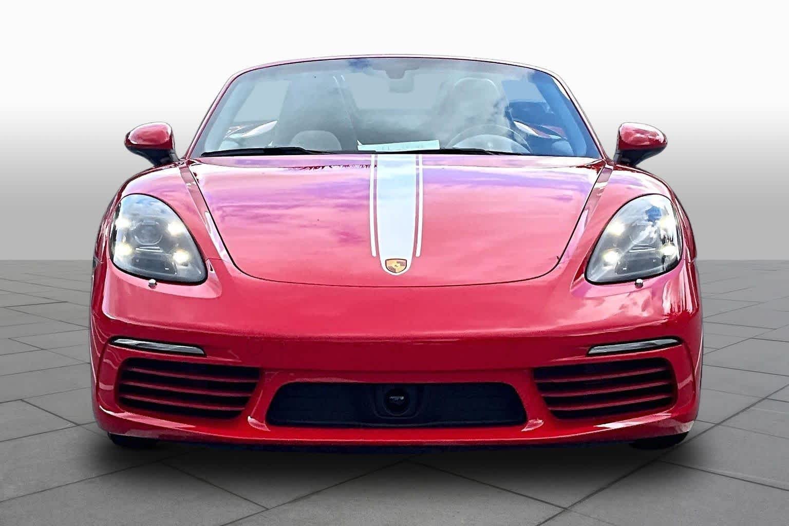 Used 2024 Porsche 718 Boxster RWD image 4