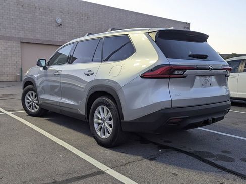 Certified 2024 Toyota Grand Highlander AWD image 6